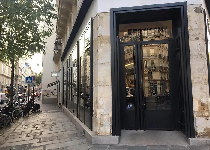 Beautiful In Historical Marais Apartman