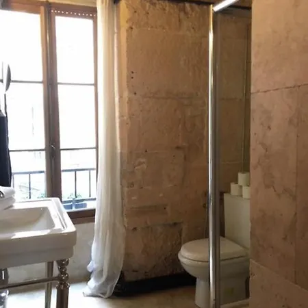 Appartamento Beautiful In Historical Marais Parigi