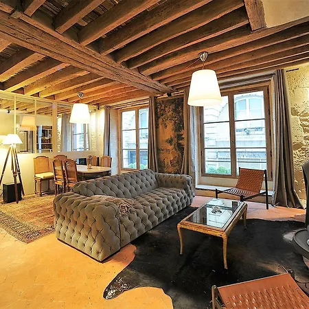 Appartamento Beautiful In Historical Marais Parigi