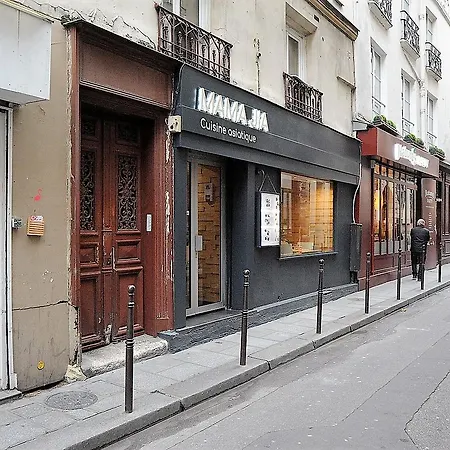 아파트 Beautiful In Historical Marais *