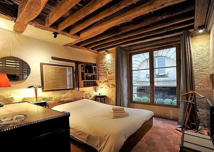 Beautiful In Historical Marais
