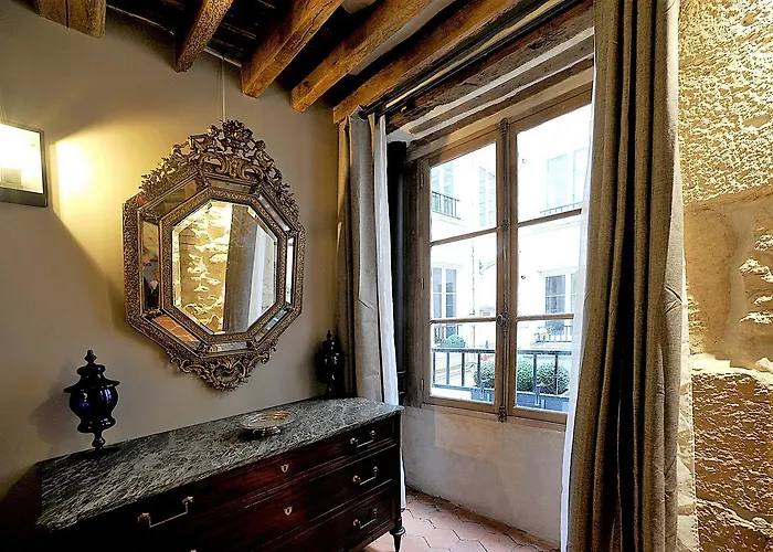 Beautiful In Historical Marais